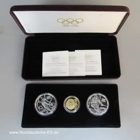 Coin Set der Münze Österreich Olympiade 1996 mit drei Münzen: 1 x Goldmünze Zeus, 2 x Silbermünze Rhytmic Gymnastic und Slalom Skier